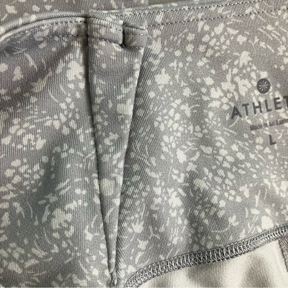 Athleta High Rise Primrose Chaturanga Tight in Gathering Storm Medium Leggings - Picture 9 of 15